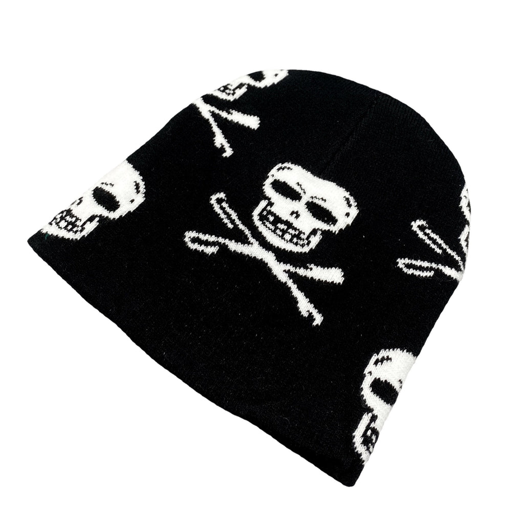 Men's fashion skull knitted hat by Blackthorn 31 featuring a bold skull design, perfect for stylish cold weather wear.