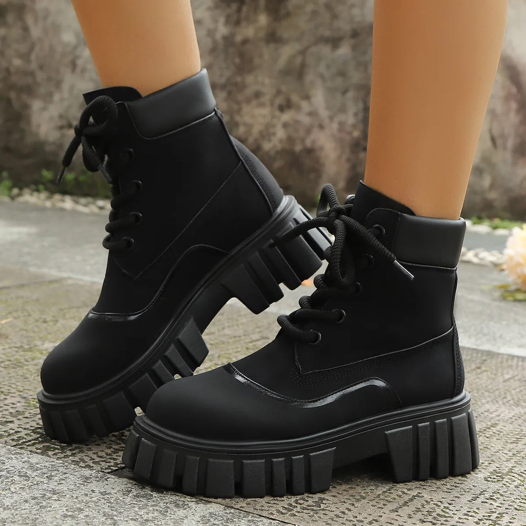 Lace Up Platform Boots - Blackthorn 31