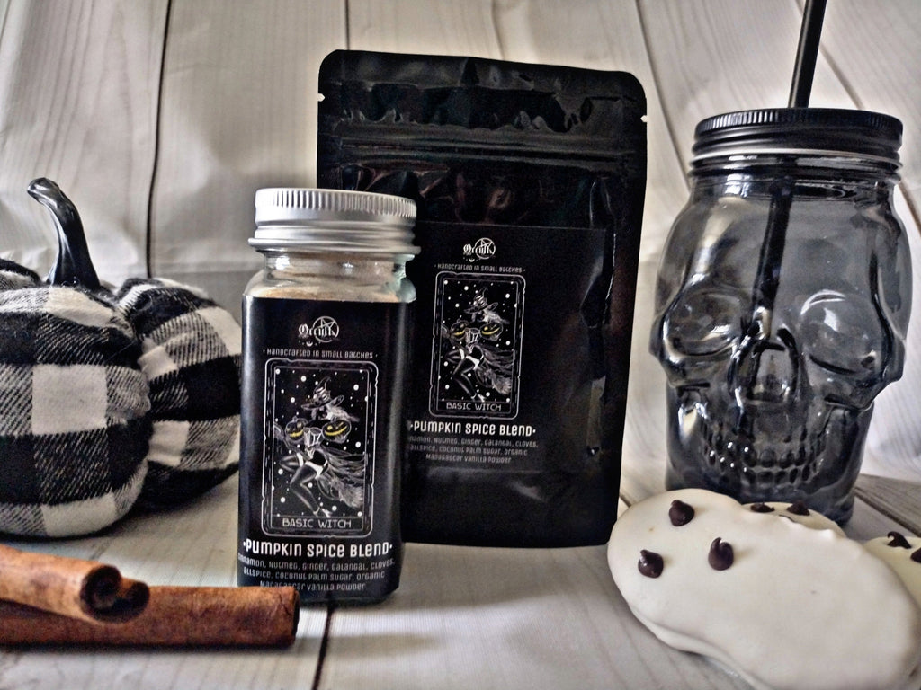 Basic Witch - Blackthorn 31