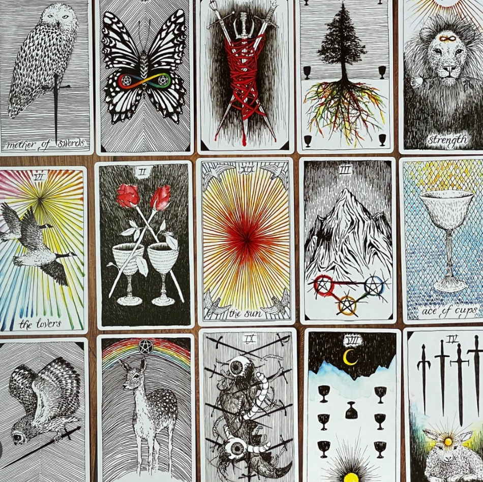The Wild Unknown Tarot Card Deck - Blackthorn 31