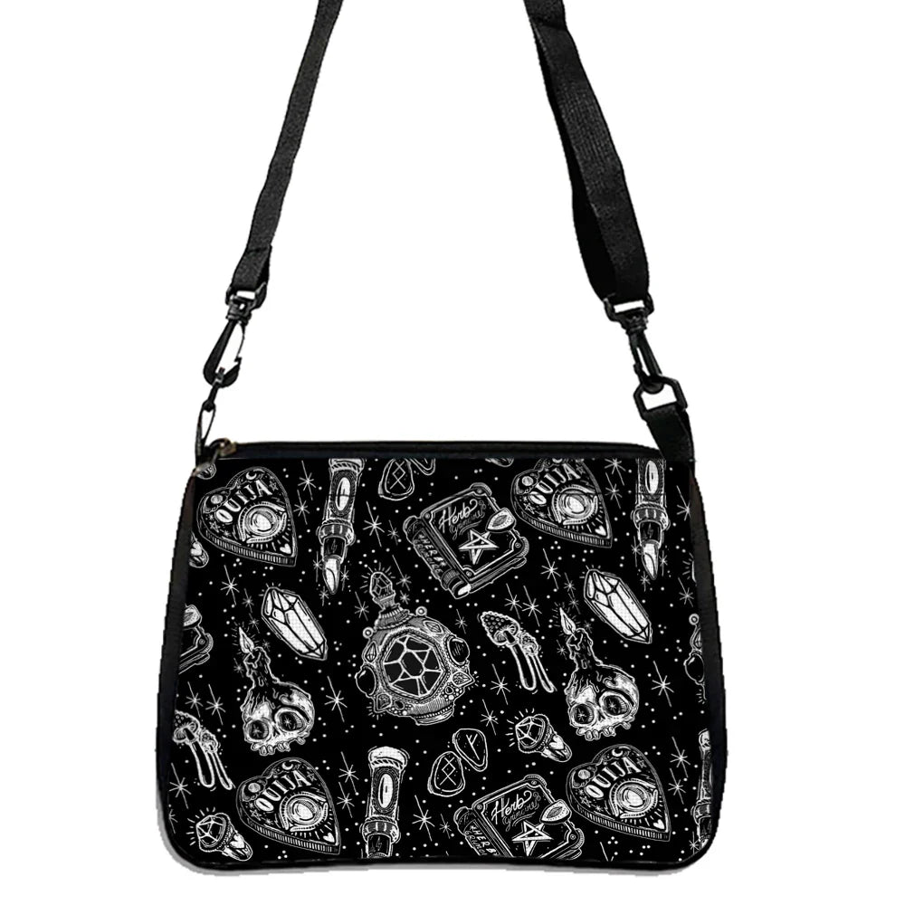 Witchy Purses - Blackthorn 31