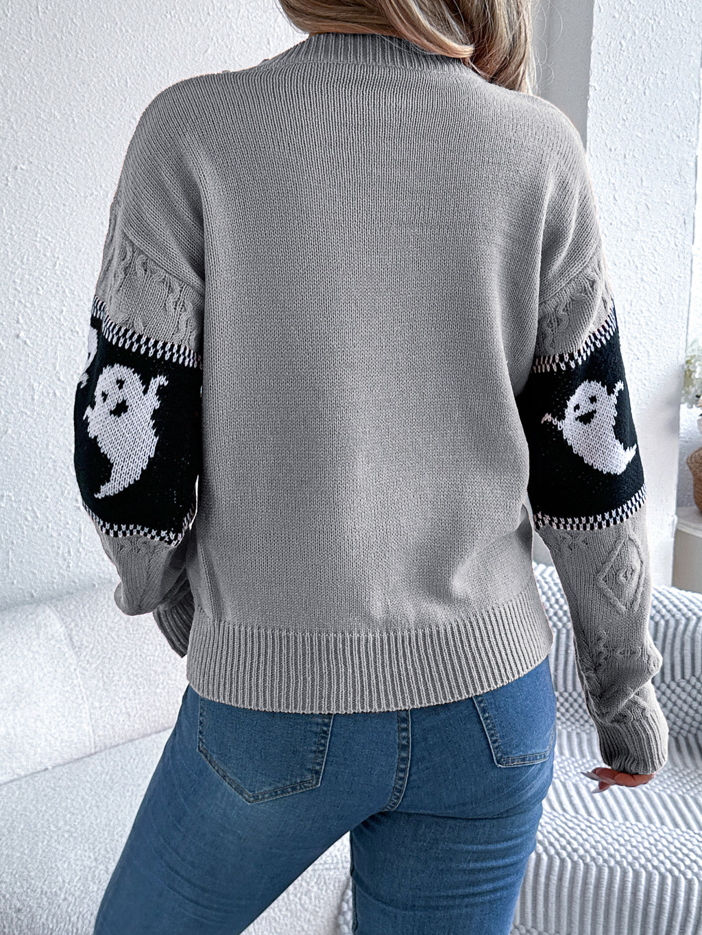 Women Ghost Color Block Long Sleeve Pullover Sweater - Blackthorn 31