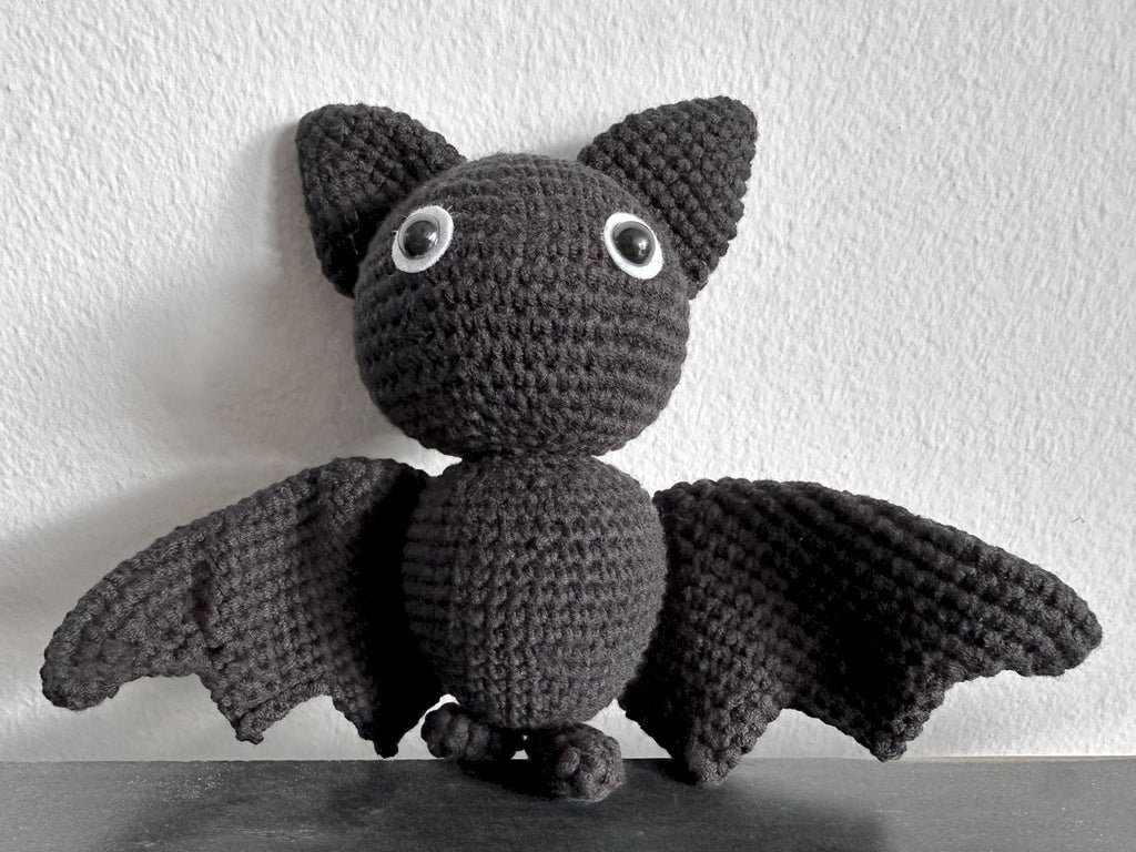 Batty Boo Crochet Toy - Blackthorn 31