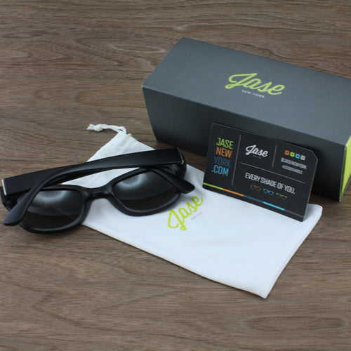 Jase New York Delano Sunglasses in Matte Black - Blackthorn 31