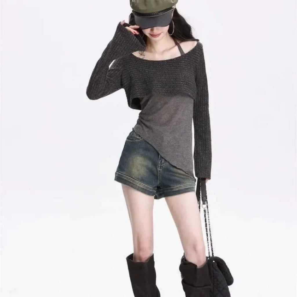 Gray Off-Shoulder Knitted Halter Top – Y2K Gyaru Asymmetric Crop Tee - Blackthorn 31